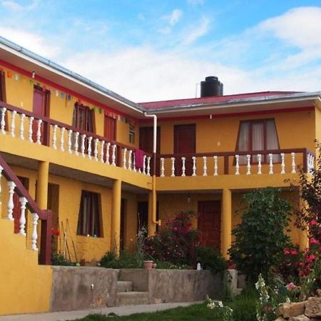 Hostal Utama Comunidad Yumani Extérieur photo